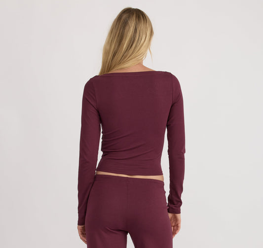 Everyday Scoop Neck Long Sleeve Tee