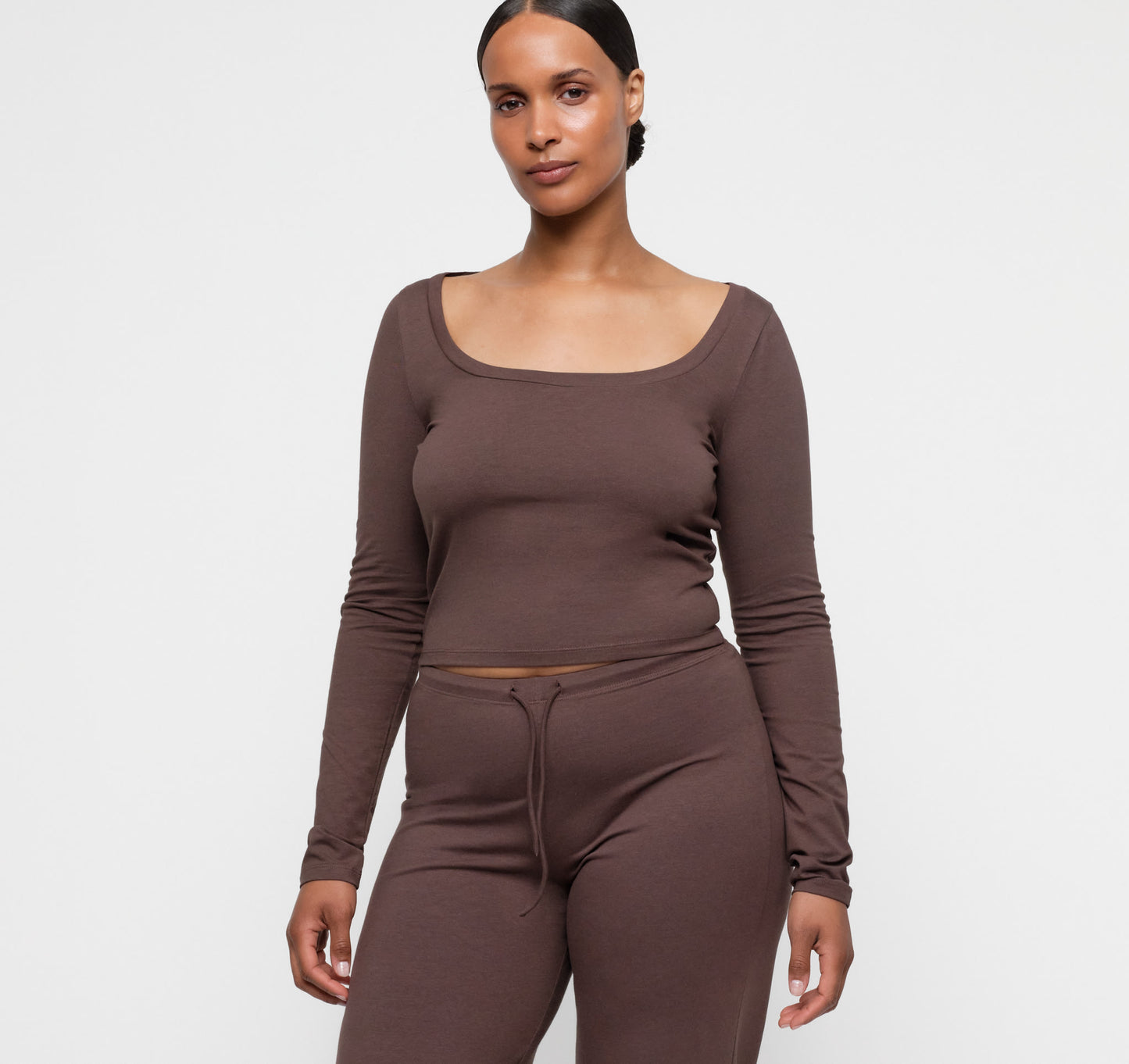 Everyday Scoop Neck Long Sleeve Tee